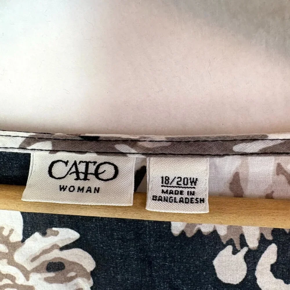 Cato Floral Short Sleeve Blouse - Picture 3 of 6